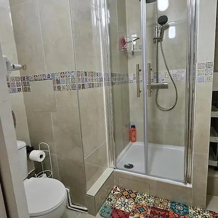 Ruby - 20 Min To Paris Homestay Creteil