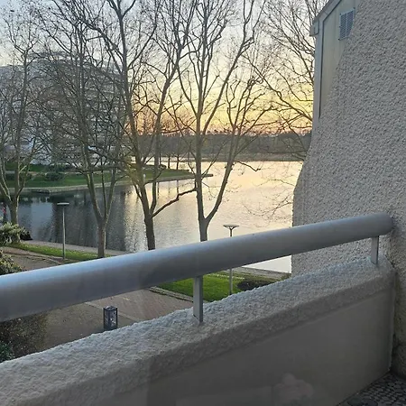Ruby - 20 Min To Paris Guest house